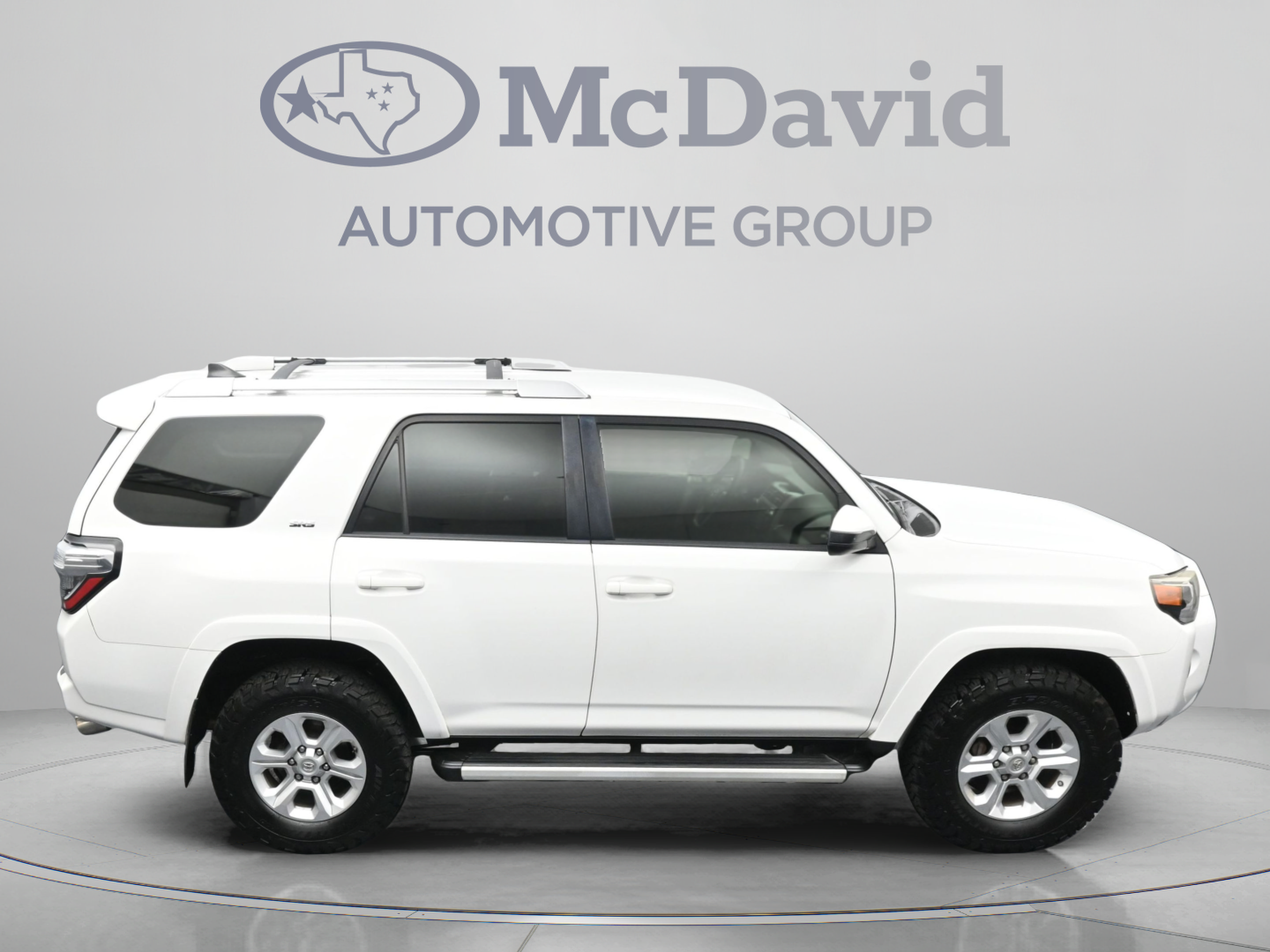 Used 2018 Toyota 4Runner SR5 AWD/4WD image 39