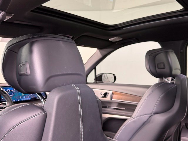 New 2027 Cadillac Vistiq Sport AWD/4WD image 24