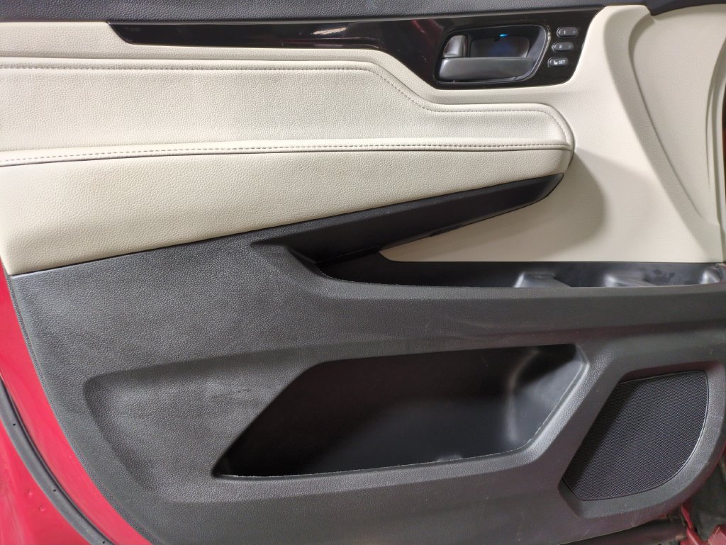 Certified 2025 Honda Odyssey Touring image 14