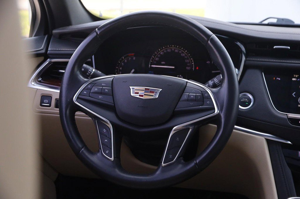 Used 2019 Cadillac XT5 Premium Luxury FWD image 23