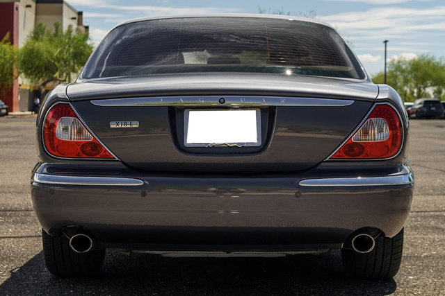 Used 2006 Jaguar XJ8 RWD image 7