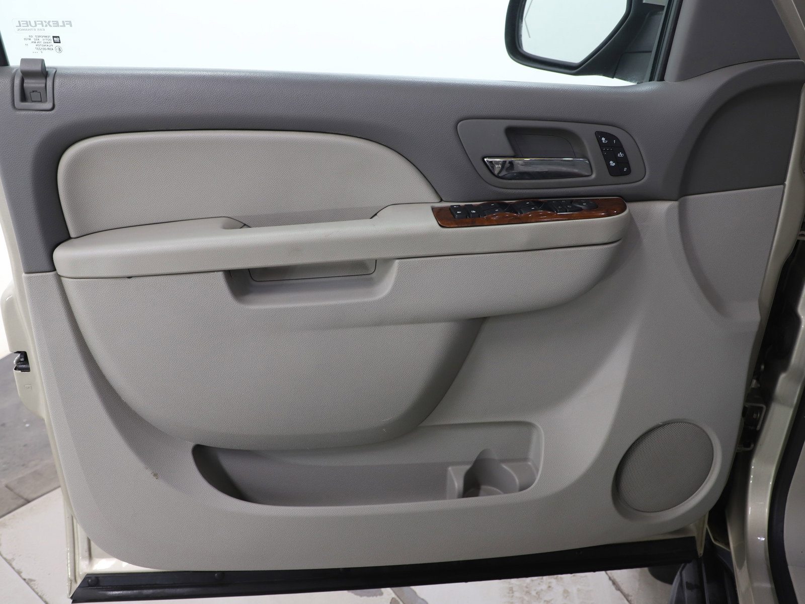 Used 2013 Chevrolet Tahoe LT w/ Luxury Package image 23