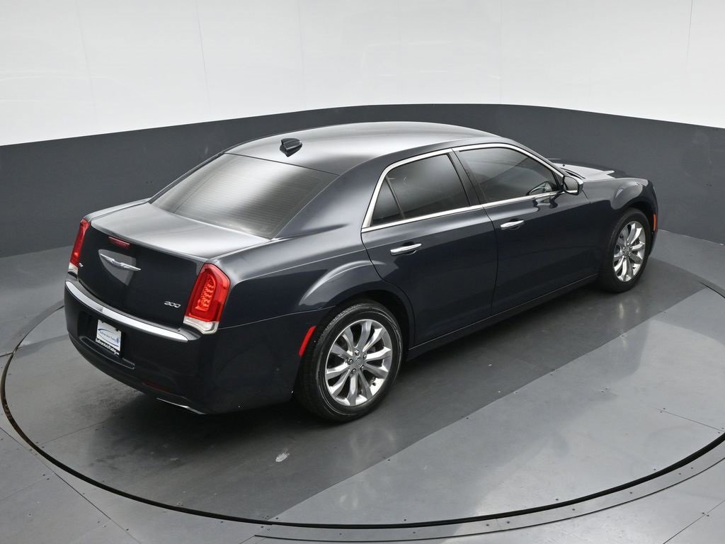 Used 2018 Chrysler 300 Limited image 55