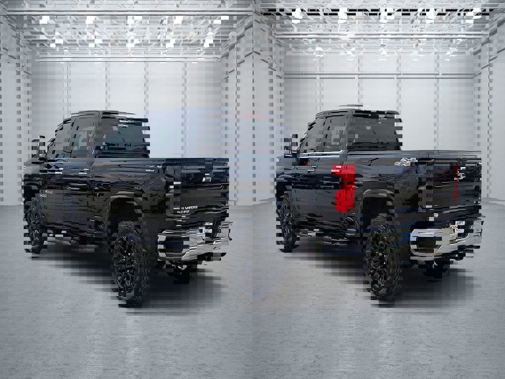 Certified 2025 Chevrolet Silverado 2500 LTZ w/ LTZ Convenience Package image 8