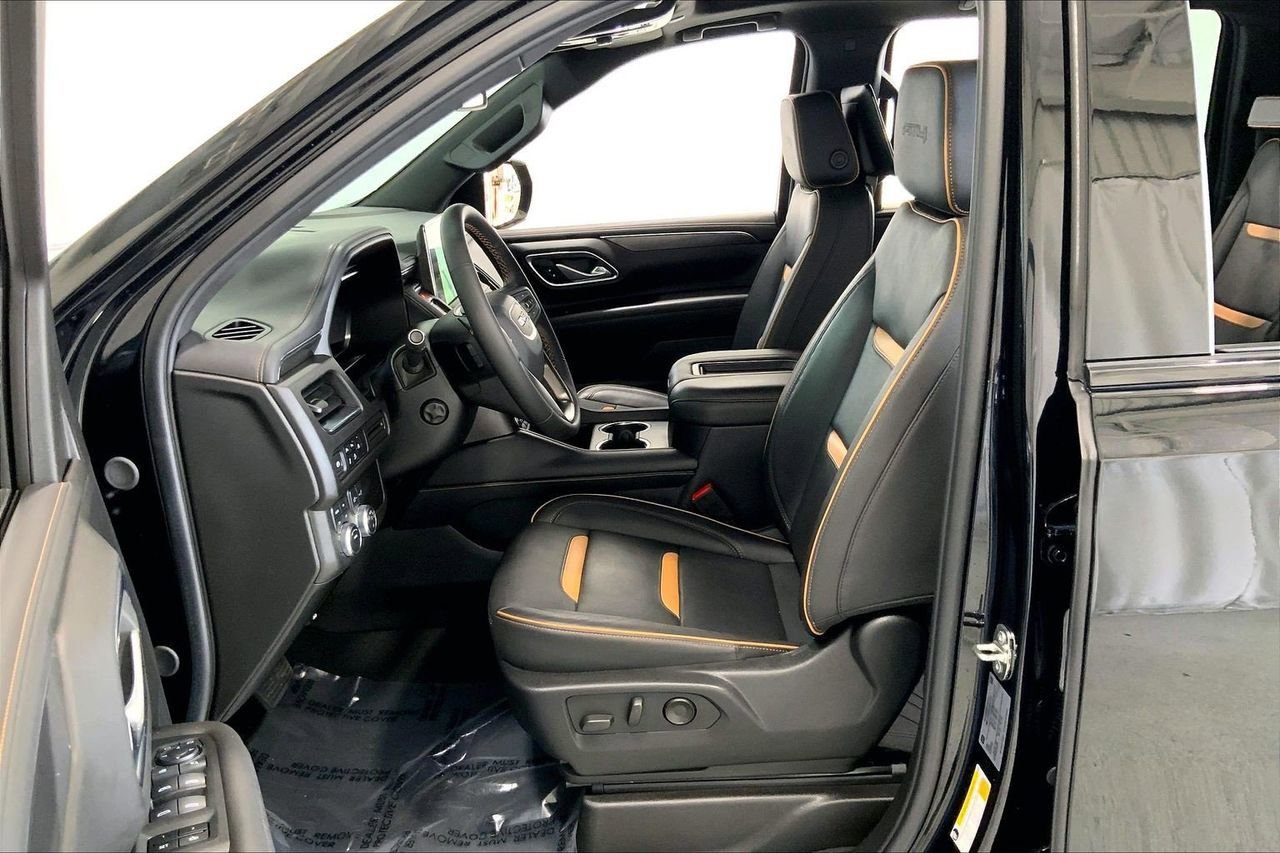Used 2024 GMC Yukon XL AT4 AWD/4WD image 18