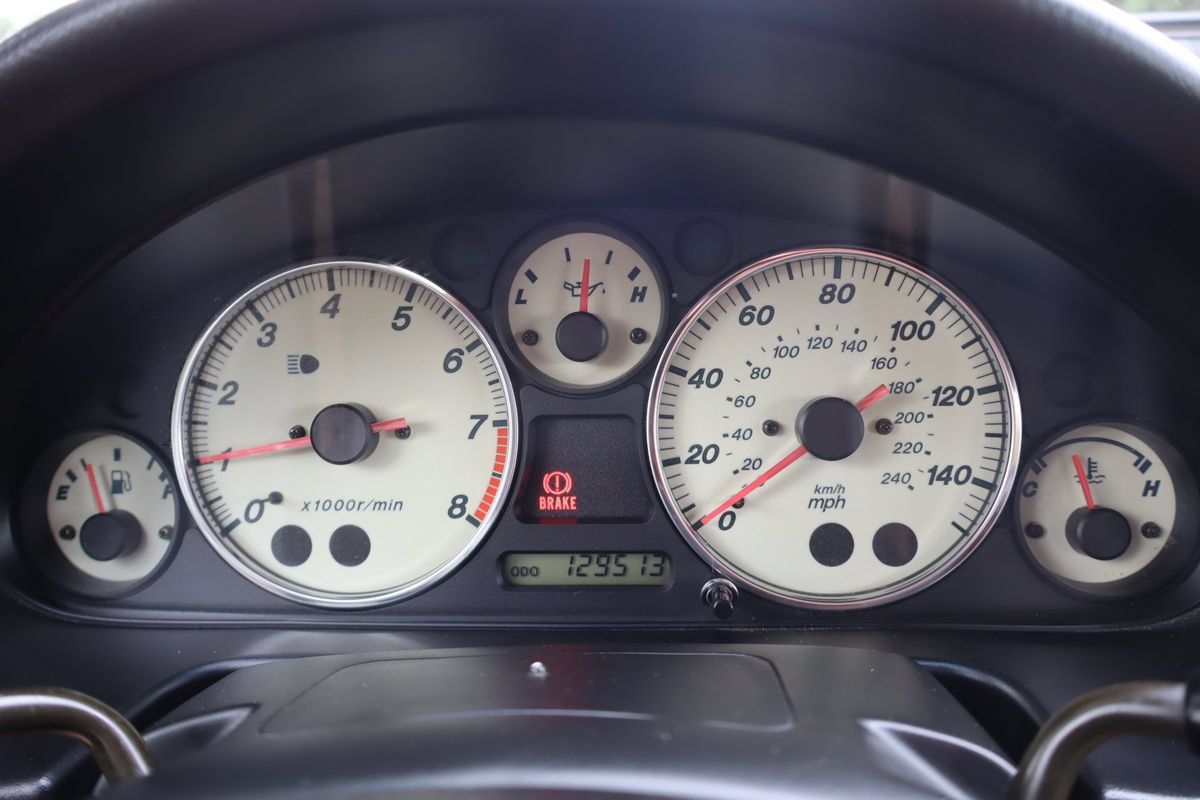 Used 2000 MAZDA MX-5 Miata RWD image 37
