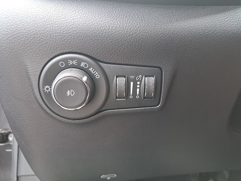Certified 2022 Jeep Compass Latitude AWD/4WD image 25