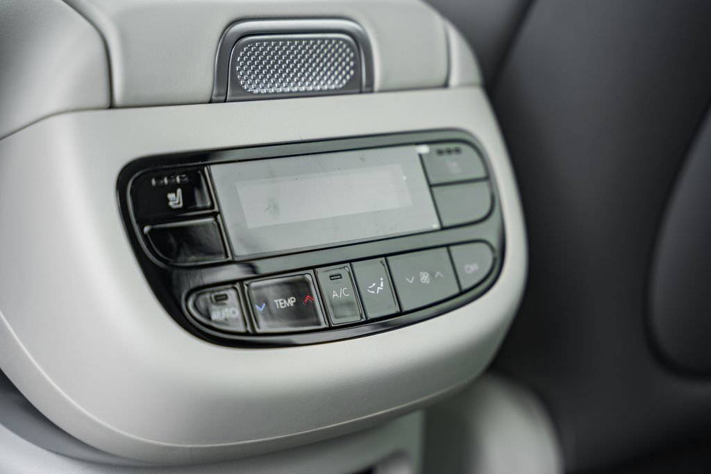 New 2026 Hyundai Ioniq 9 SEL image 33