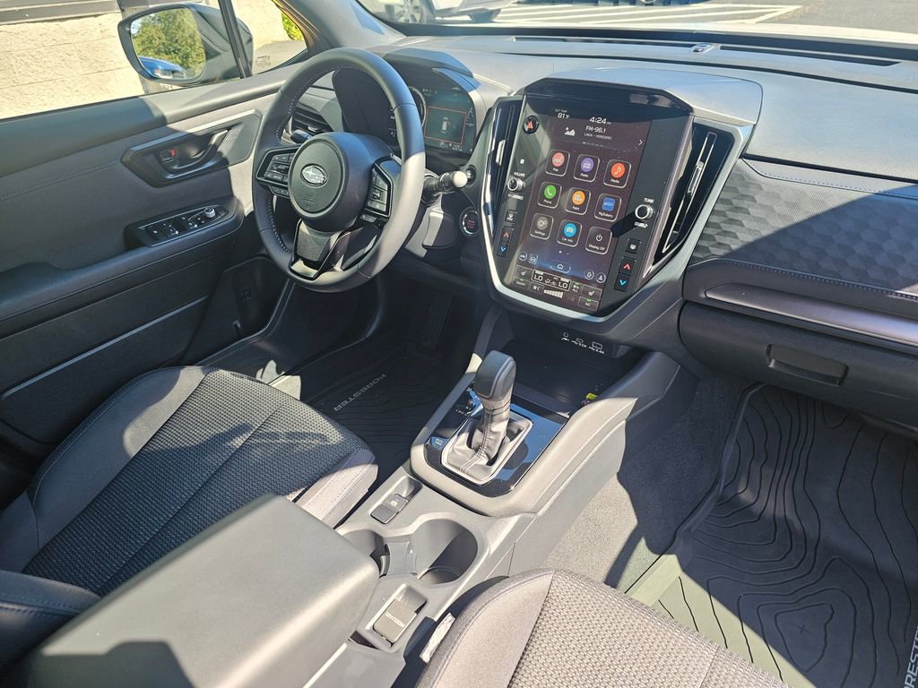 Used 2025 Subaru Forester Premium AWD/4WD image 10