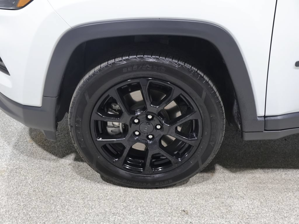Certified 2023 Jeep Compass Latitude AWD/4WD image 9
