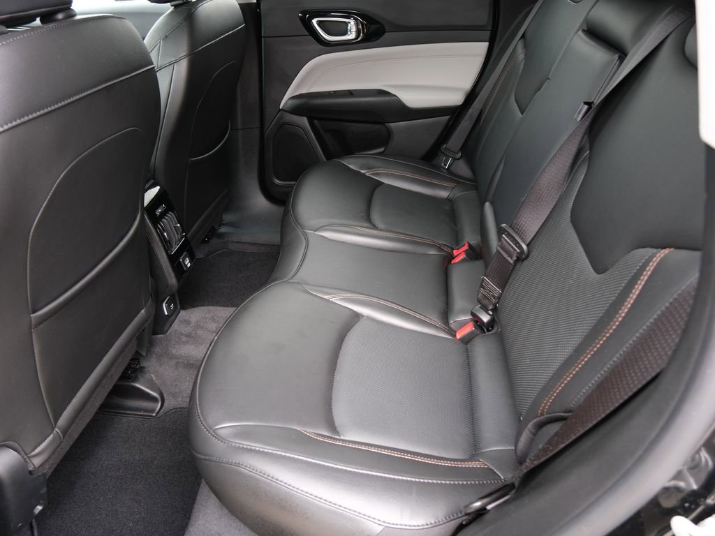 Used 2022 Jeep Compass Limited image 28