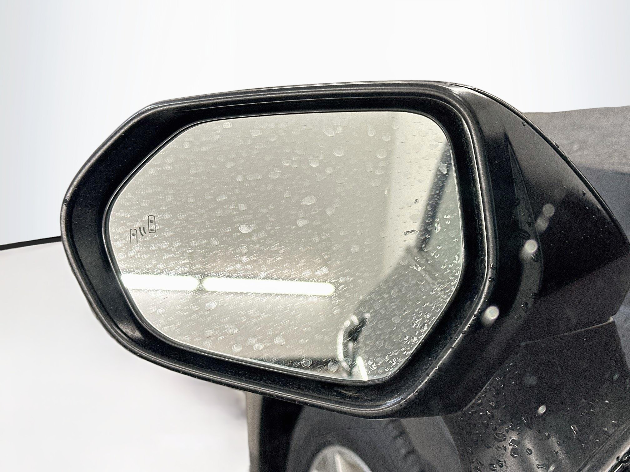 Used 2025 Toyota Camry LE FWD image 16
