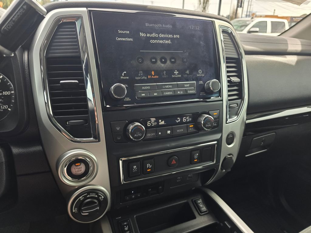 Used 2021 Nissan Titan SV w/ SV Convenience Package image 30
