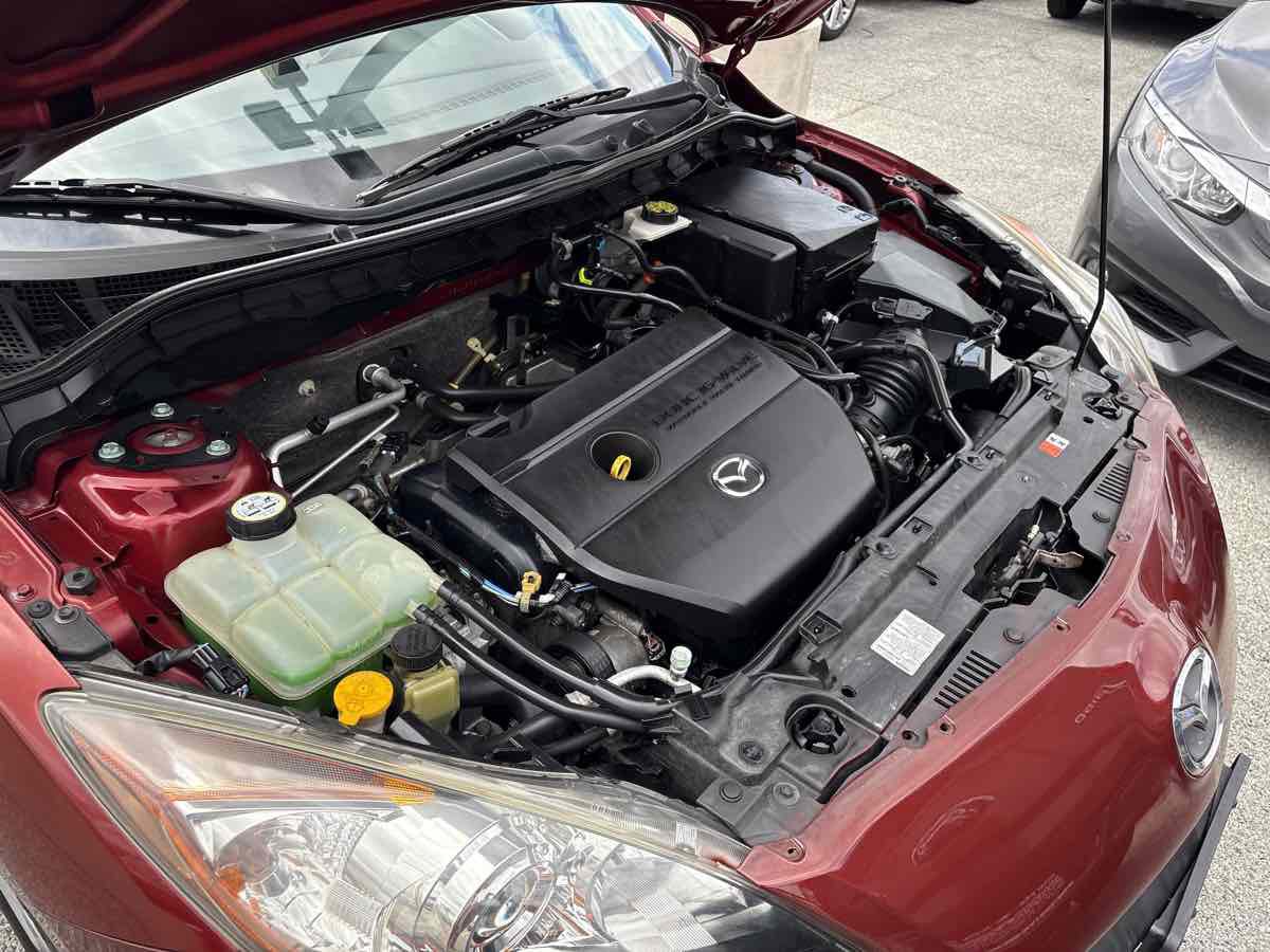 Used 2010 MAZDA MAZDA3 i Touring FWD image 13