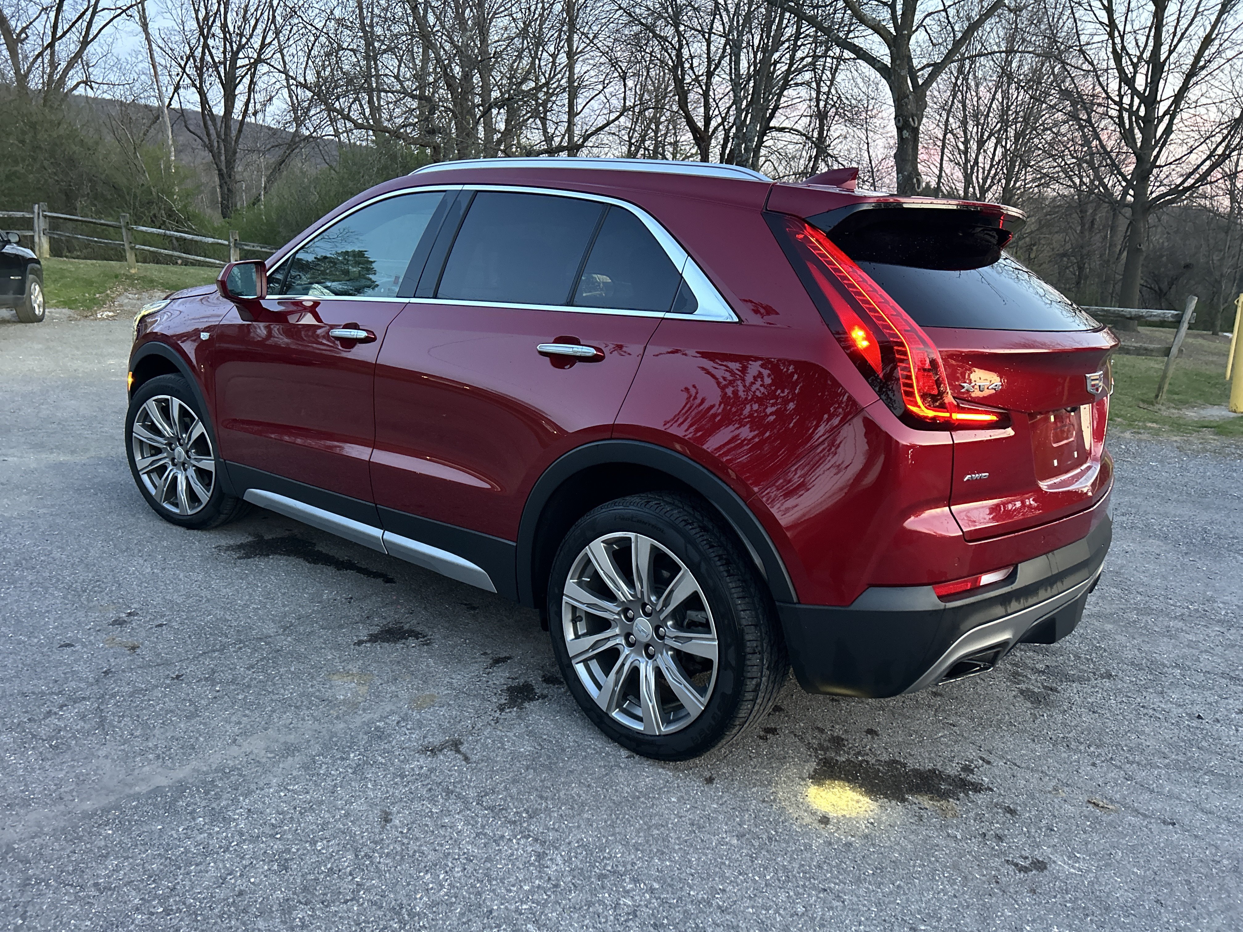 Used 2019 Cadillac XT4 Premium Luxury AWD/4WD image 5