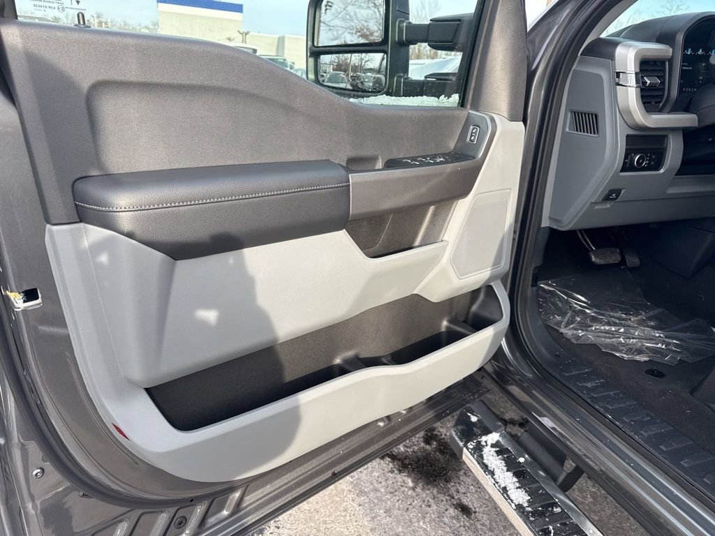 New 2026 Ford F250 XLT w/ Snow Plow Prep Package image 9