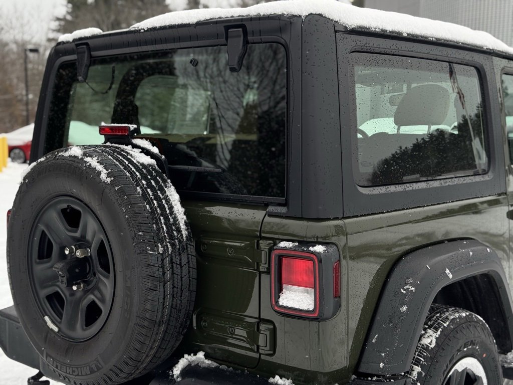Used 2021 Jeep Wrangler Sport image 12