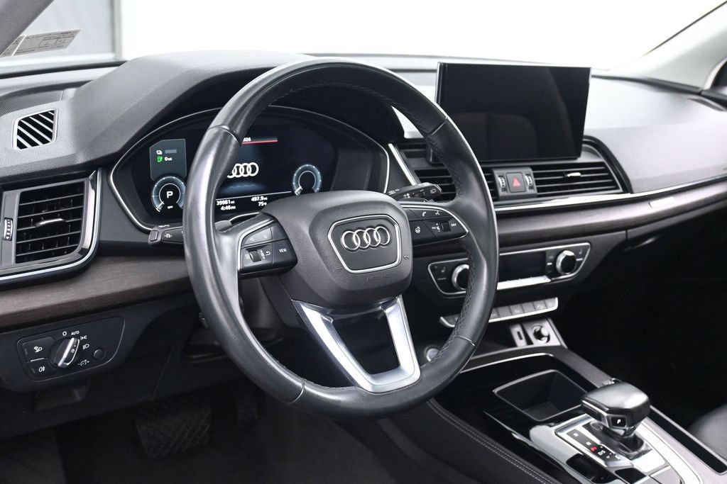 Used 2021 Audi Q5 e Premium Plus w/ Premium Plus Package AWD/4WD image 24