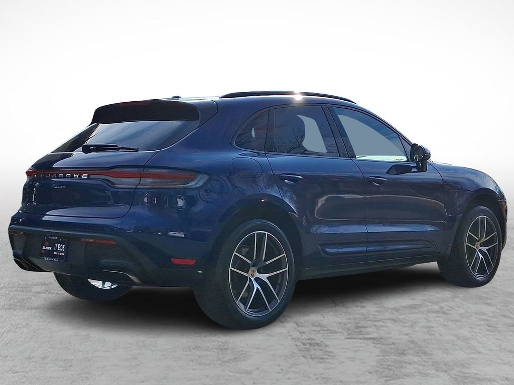 Used 2022 Porsche Macan image 4