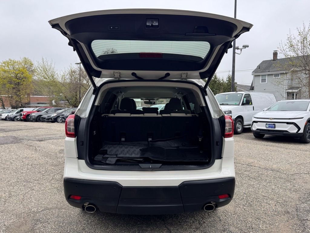 Used 2022 Subaru Ascent Premium w/ Convenience Package AWD/4WD image 5