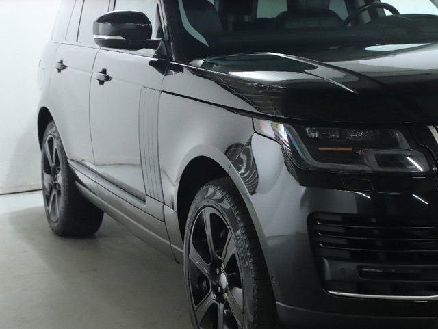 Used 2020 Land Rover Range Rover HSE image 8