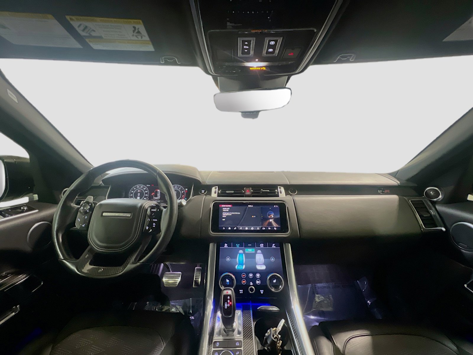 Used 2019 Land Rover Range Rover Sport SVR image 18