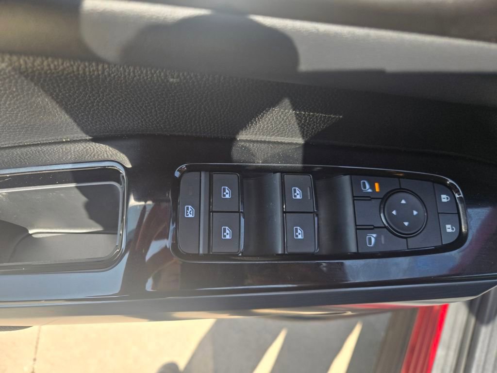New 2026 Nissan Pathfinder SV FWD image 10