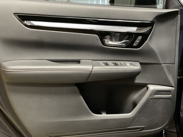 Used 2025 Honda CR-V Sport Touring image 12