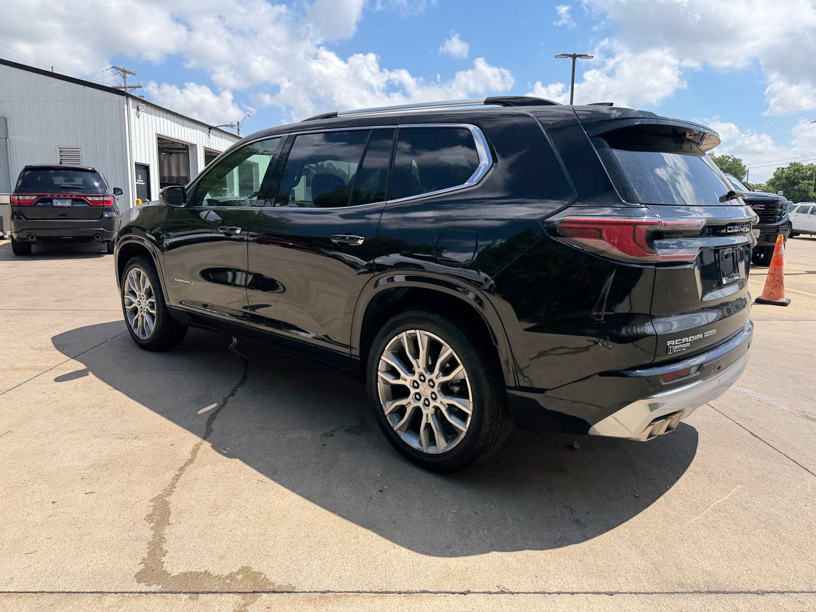 New 2026 GMC Acadia Denali w/ Super Cruise Package AWD/4WD image 31
