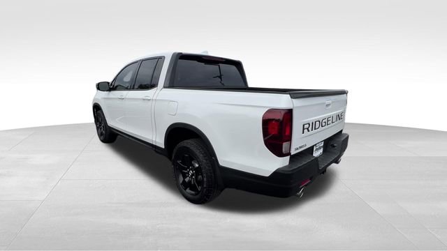Used 2025 Honda Ridgeline Black Edition image 4