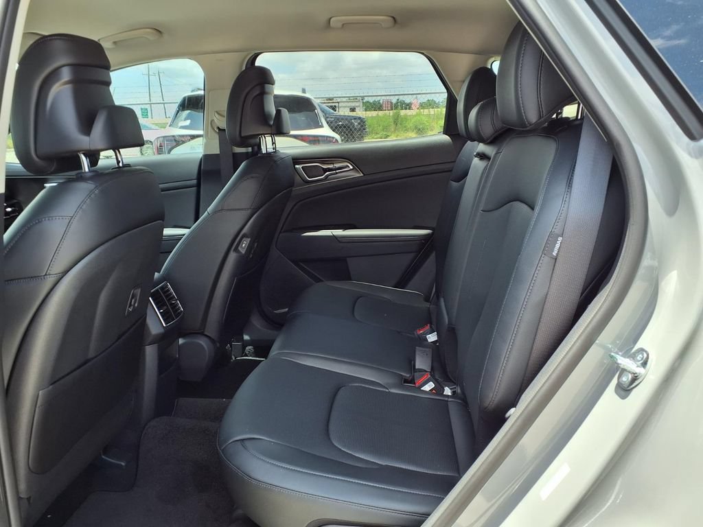 New 2026 Kia Sportage EX FWD image 13