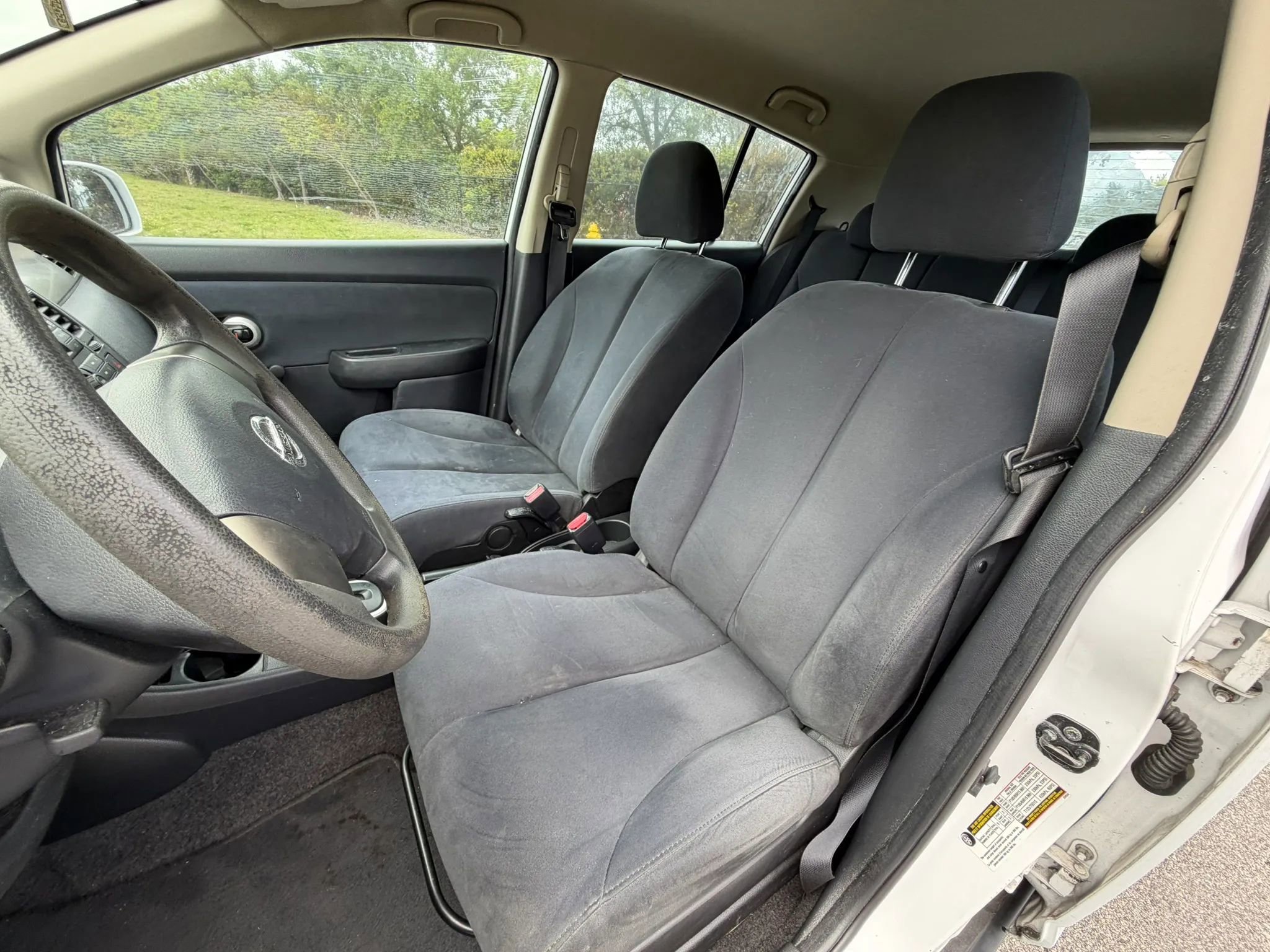 Used 2009 Nissan Versa 1.8 S image 25