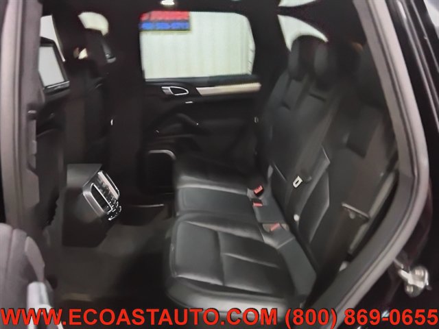 Used 2011 Porsche Cayenne Turbo AWD/4WD image 13