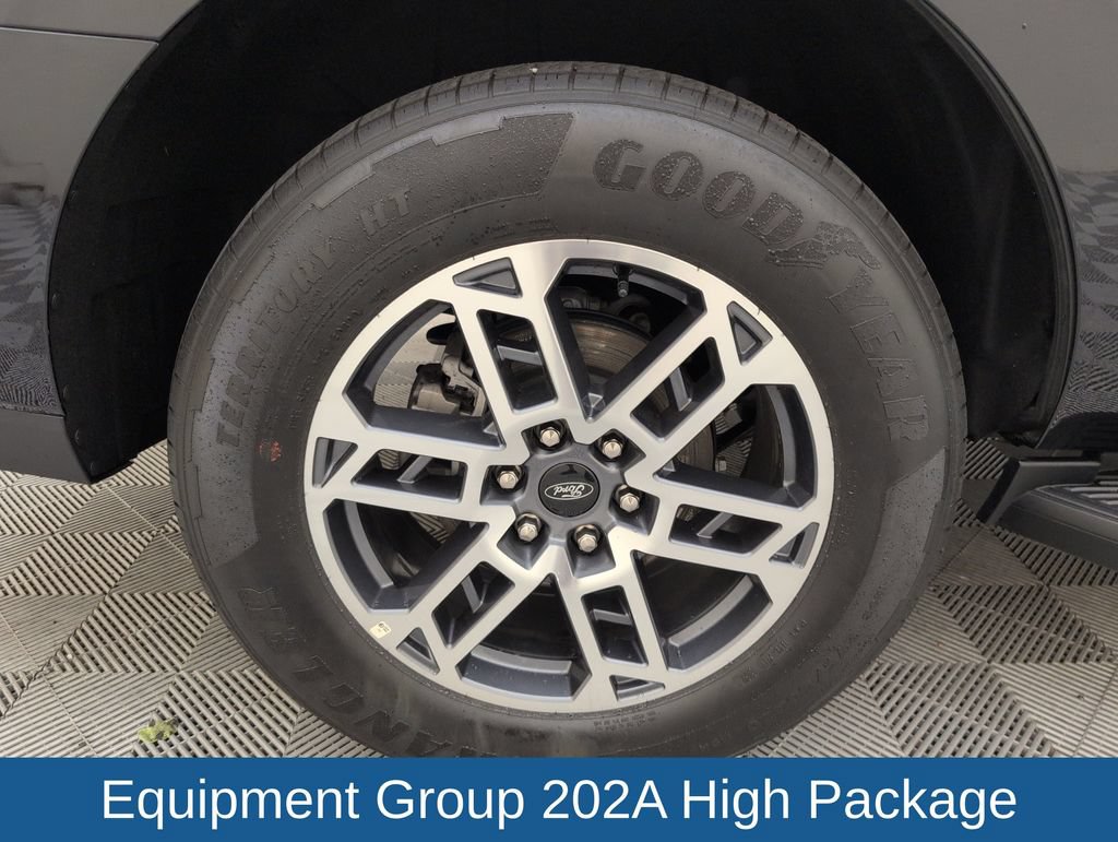 Certified 2025 Ford Expedition Active RWD image 20