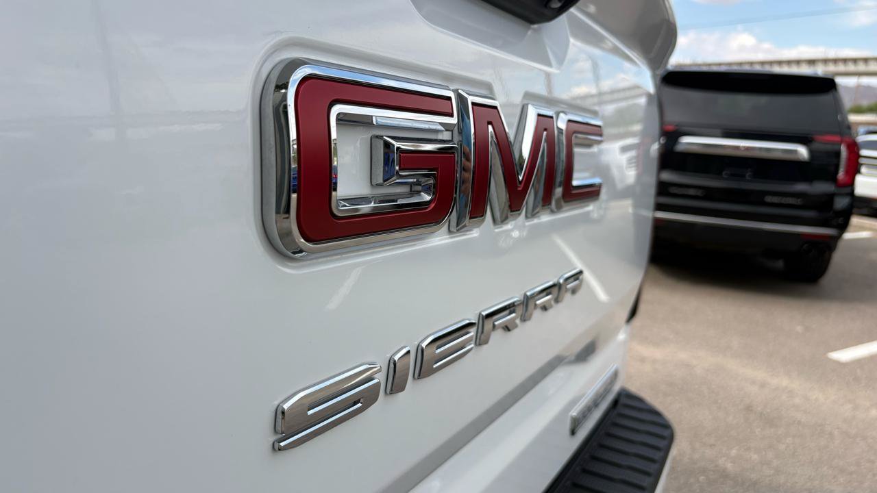 Used 2025 GMC Sierra 1500 Elevation AWD/4WD image 12