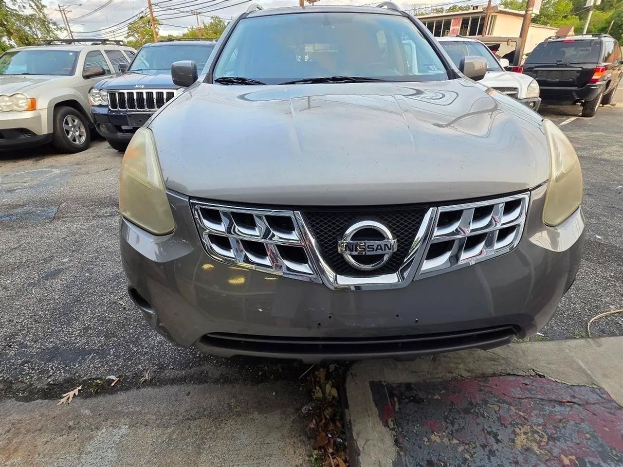 Used 2013 Nissan Rogue SV w/ Premium Pkg AWD/4WD image 11