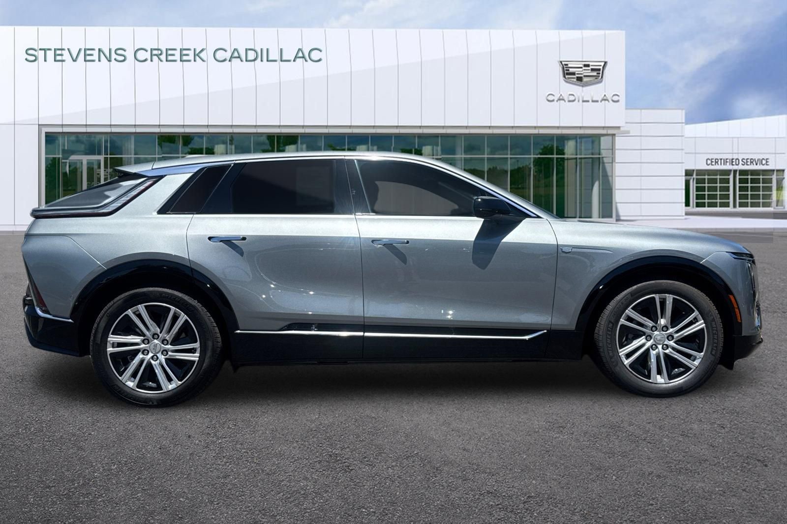 Certified 2024 Cadillac Lyriq Tech w/ Driver Assist Package AWD/4WD image 2