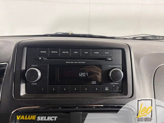 Used 2015 Dodge Grand Caravan SE w/ Quick Order Package 29E SE FWD image 16