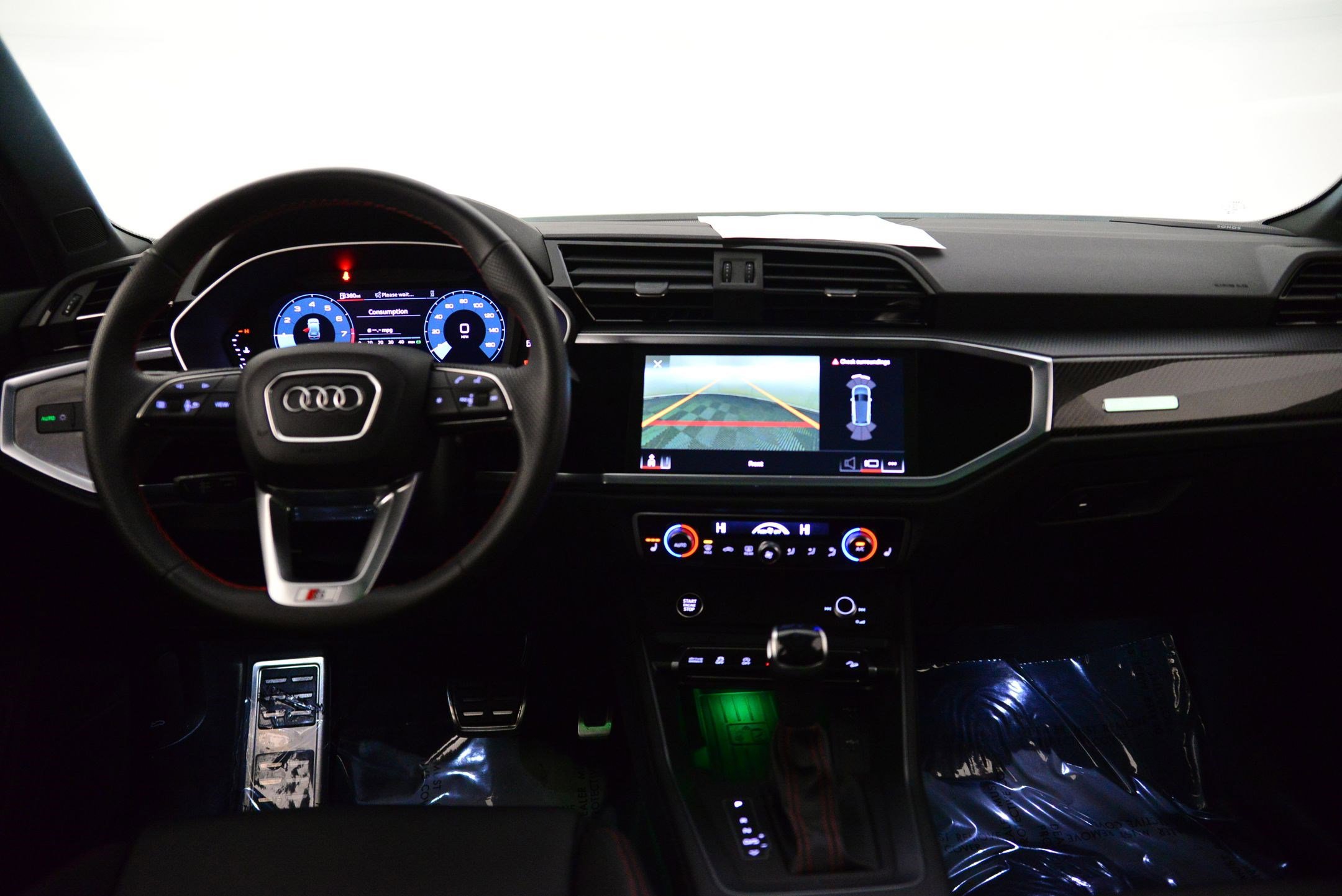 Certified 2025 Audi Q3 2.0T Premium Plus w/ Premium Plus Package image 13