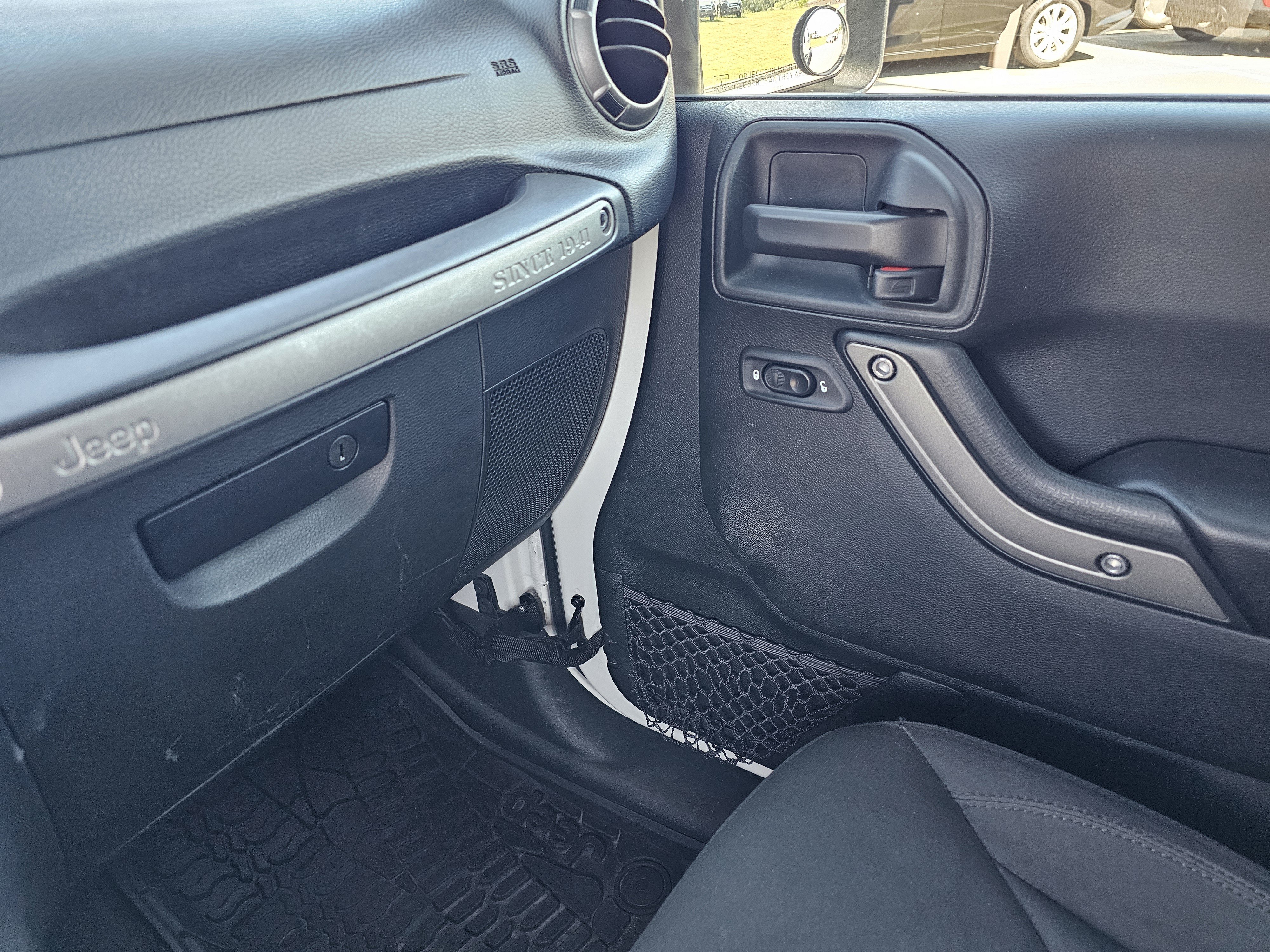 Used 2018 Jeep Wrangler Unlimited Sport S AWD/4WD image 24