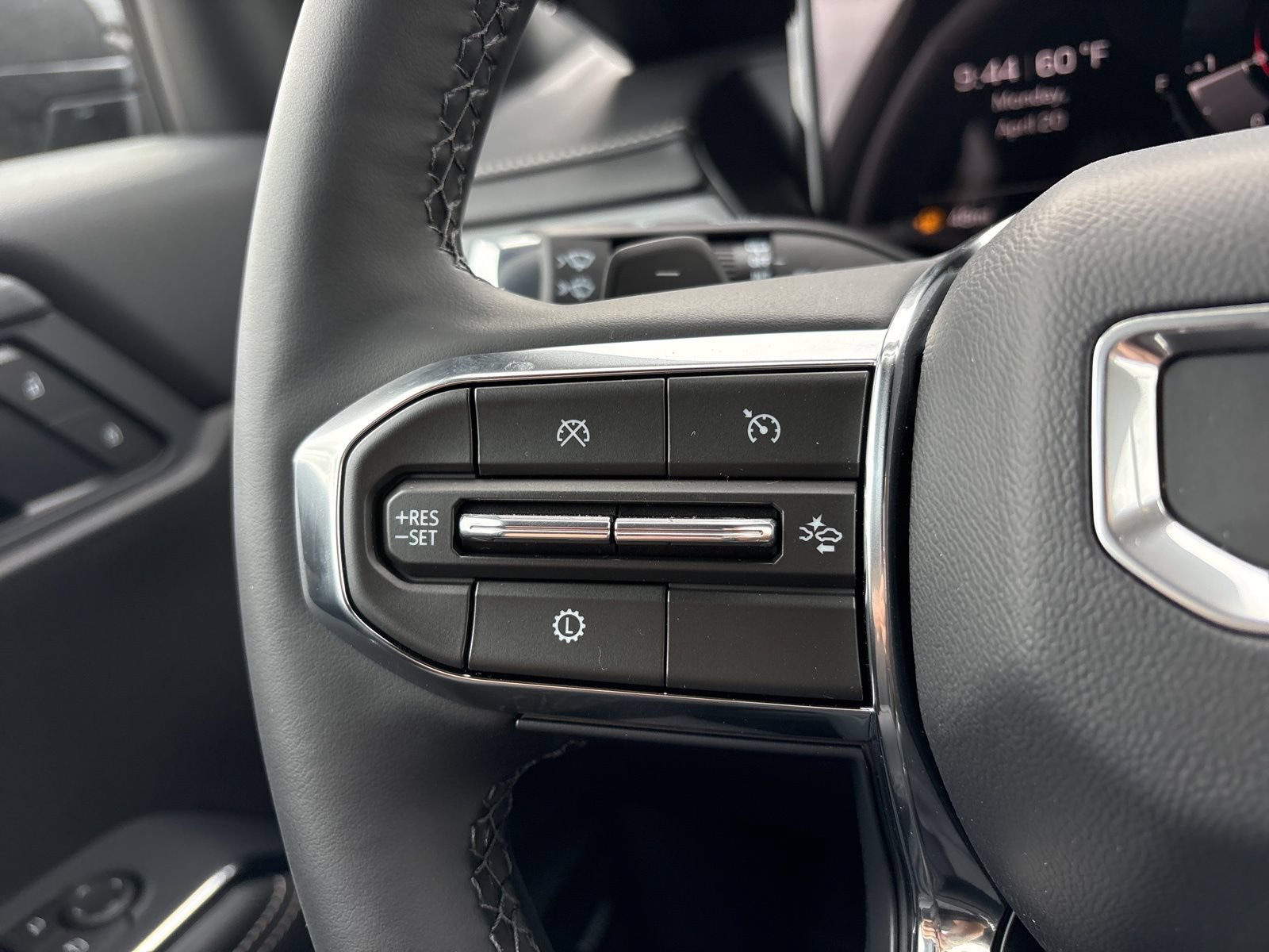 New 2026 GMC Acadia Elevation w/ Elevation Premium Package FWD image 29