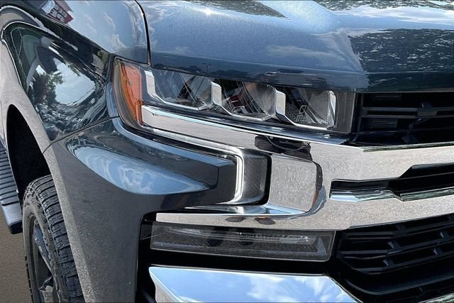 Used 2022 Chevrolet Silverado 1500 LT AWD/4WD image 30