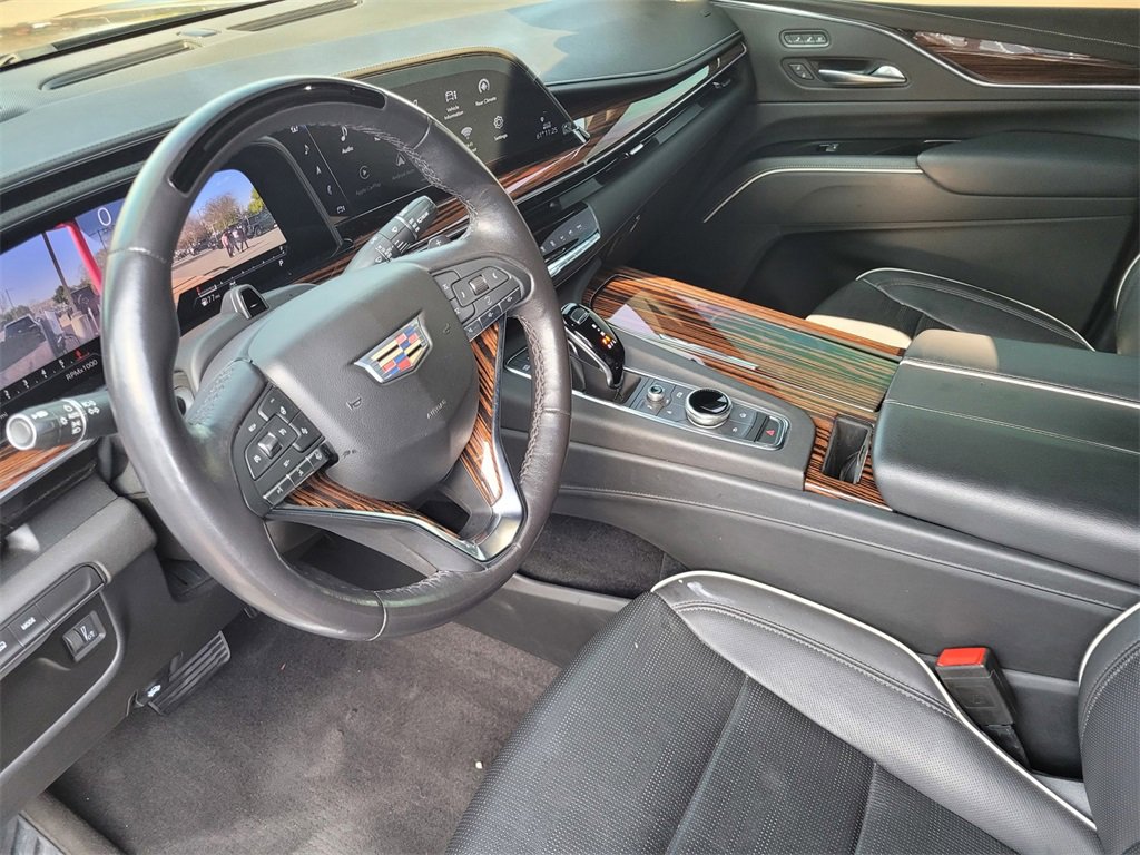 Used 2022 Cadillac Escalade Premium Luxury image 18