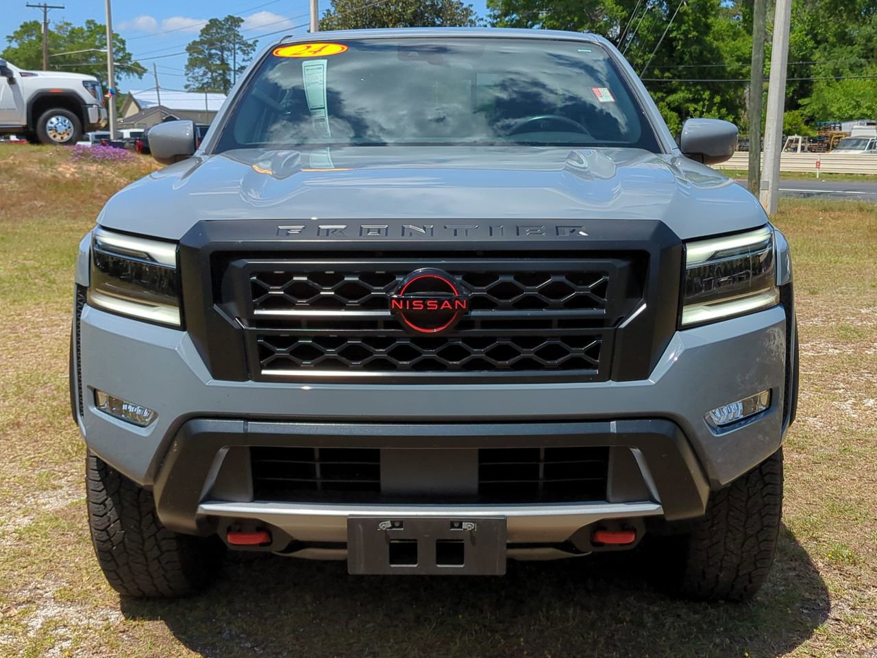 Used 2024 Nissan Frontier PRO-4X w/ Off-Road Protection Package image 9