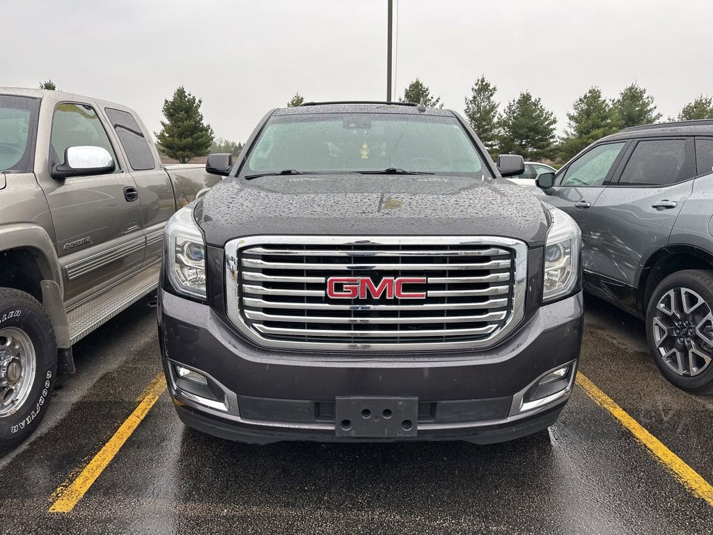 Used 2017 GMC Yukon SLT w/ Premium Edition AWD/4WD image 16