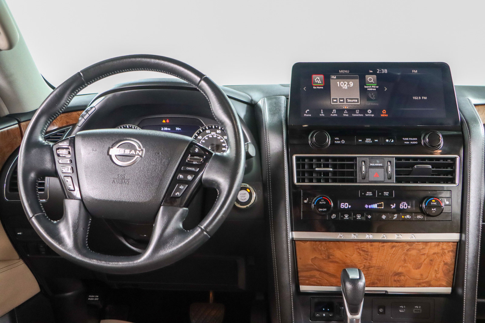 Used 2022 Nissan Armada SL w/ Captain's Chairs Package image 18