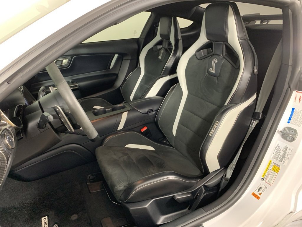 Used 2020 Ford Mustang Shelby GT500 w/ Carbon Fiber Track Pack image 27