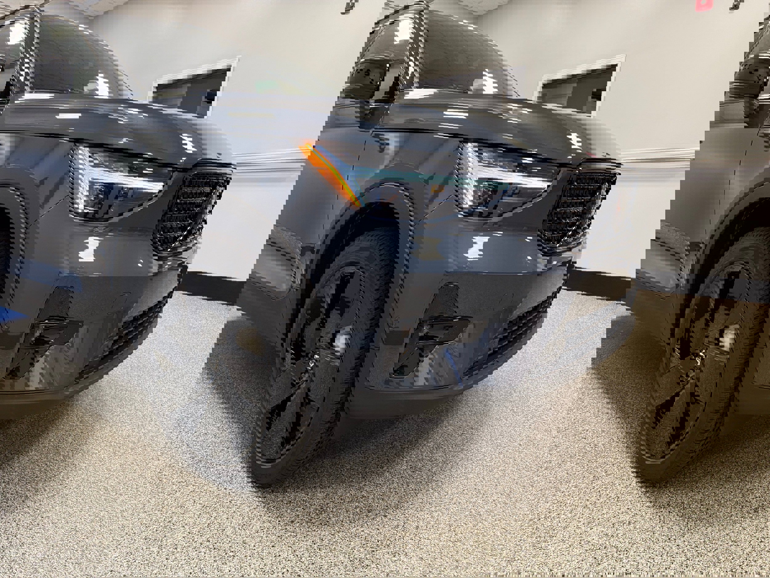 New 2026 Volvo XC40 B5 Ultra w/ Protection Package Premier image 6