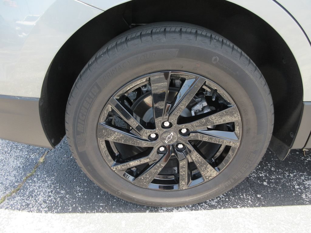 Used 2024 Chevrolet Equinox LS w/ LS Convenience Package FWD image 9