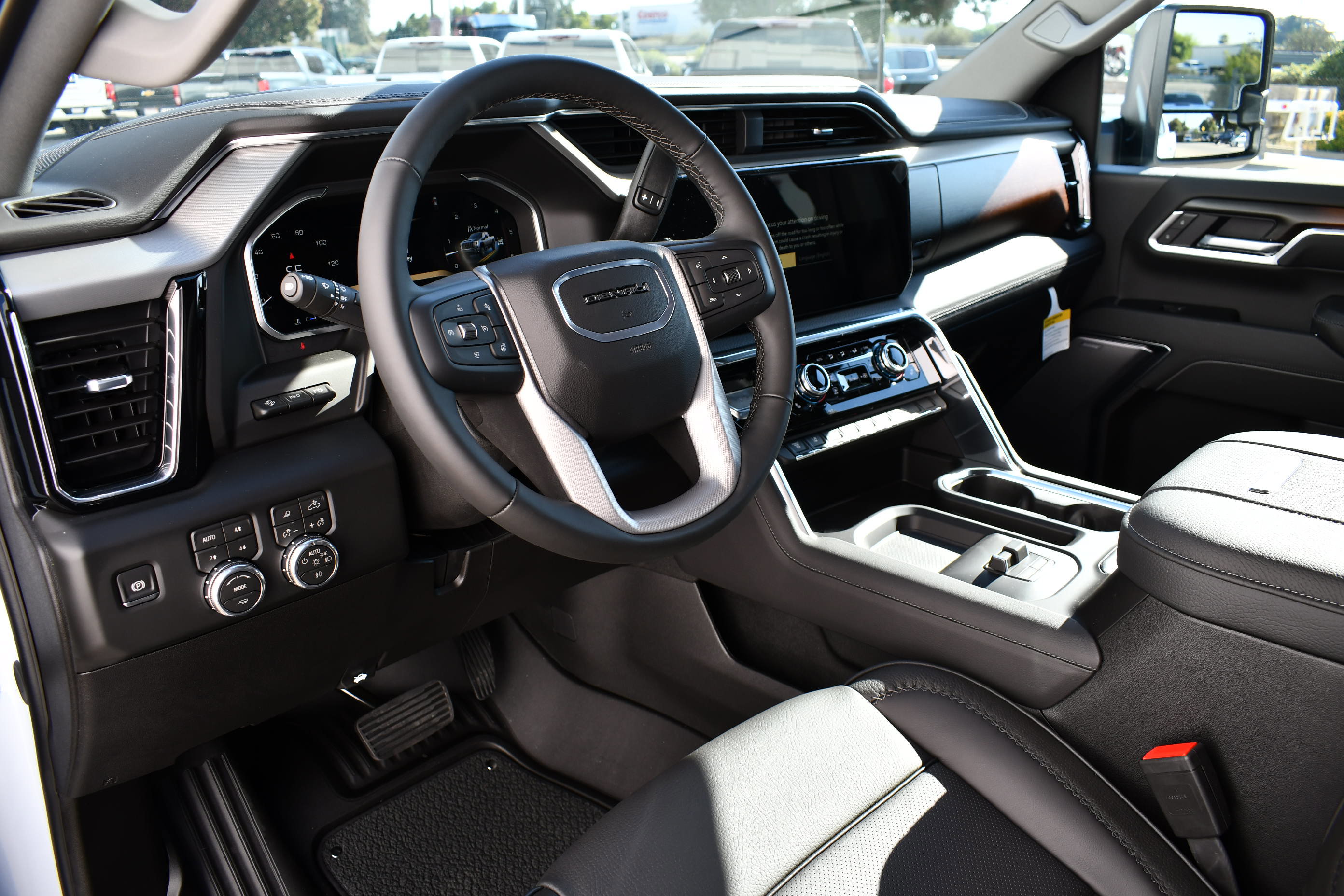 New 2026 GMC Sierra 2500 Denali w/ Denali Reserve Package image 17